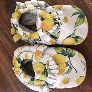 FRESHLY PICKED size 2 EUC lemonade print